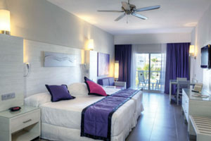 Riu Palace Bavaro Hotel - Villa Jr. Suite (ADULTS ONLY) with swimming pool view